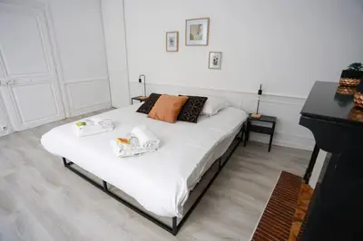 Plan de l'établissement Le 19- Charmant T2 au Cœur de Châlons-en-Champagne