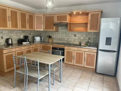 Cuisine ou kitchenette dans l'établissement La Maison des vendangeurs