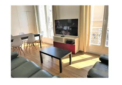 Télévision ou salle de divertissement dans l'établissement Le Cours Langlet A