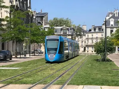 Plan de l'établissement Le Cours Langlet B