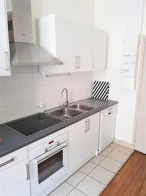 Cuisine ou kitchenette dans l'établissement Le Cours Langlet B
