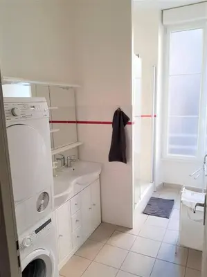 Salle de bains dans l'établissement Le Cours Langlet C