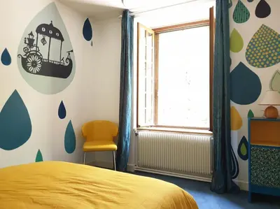 Un ou plusieurs lits dans un hébergement de l'établissement Moulin de Courcelles