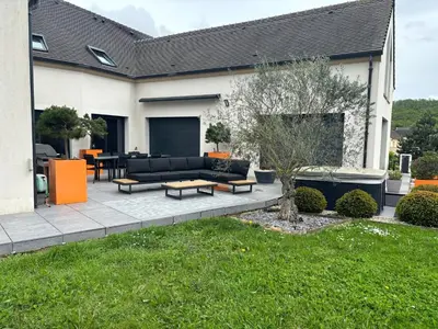 Jardin de l'établissement Les deux piliers
