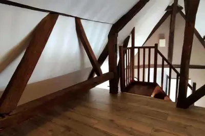 Plan de l'établissement Duplex atypique dans la cité médiévale