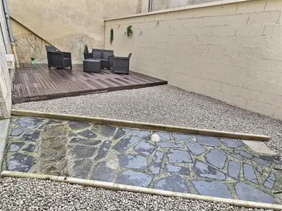 Plan de l'établissement Studio Terrasse, Hypercentre, Neuf, RDC