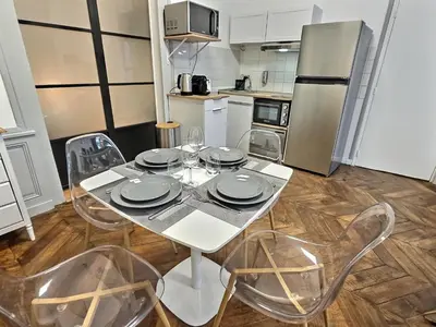 Cuisine ou kitchenette dans l'établissement Superbe, T2 Spacieux 50m², Hypercentre, Neuf, RDC