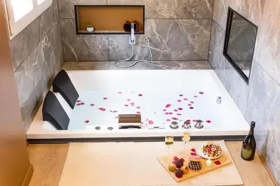 Plan de l'établissement Relax House & SPA - DISNEY