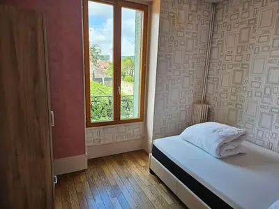 Plan de l'établissement Charming 3-Bedroom House, Perfect for Family Getaways or Extended Professional Stays