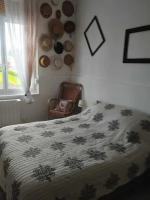Un ou plusieurs lits dans un hébergement de l'établissement Appartement GUISE Familistere