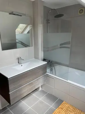 Salle de bains dans l'établissement Maison d'hôtes