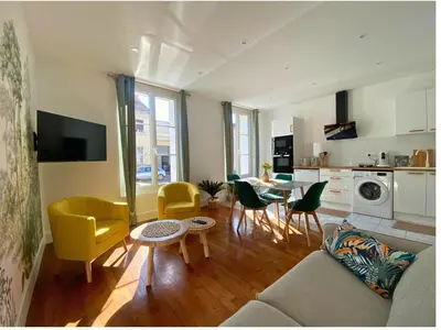 Cuisine ou kitchenette dans l'établissement Vivez le confort moderne pour 4 personnes