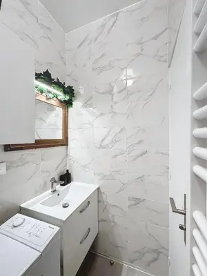 Salle de bains dans l'établissement Pressoir