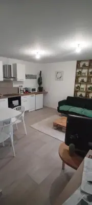 Cuisine ou kitchenette dans l'établissement Appartement à la campagne