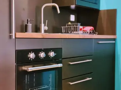 Cuisine ou kitchenette dans l'établissement Gîte de charme avec piscine, spa et sauna - Tout inclus, à Beaurepaire-sur-Sambre, Parc Naturel Avesnois - FR-1-510-213
