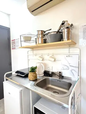 Cuisine ou kitchenette dans l'établissement Studio Platanes 1 - Proche Disneyland - Parking gratuit - Meaux