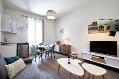 Cuisine ou kitchenette dans l'établissement Champ Home T2 - 5 mins des Caves de Champagne