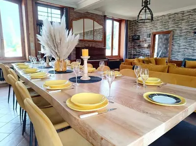 Coin salon dans l'établissement Gîte à côté