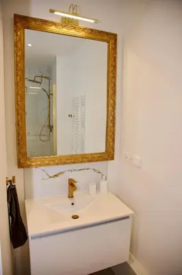 Salle de bains dans l'établissement Au cœur du Boulingrin