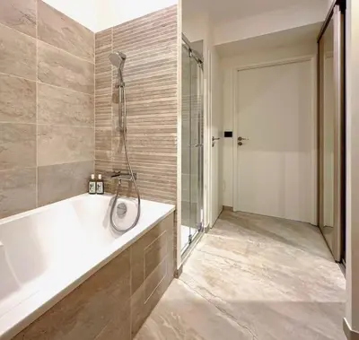 Salle de bains dans l'établissement Le Moulin de Beaumanoir