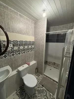 Salle de bains dans l'établissement Chambre d hôtes Arcis sur Aube