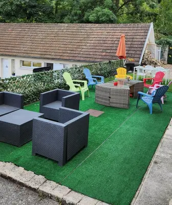Jardin de l'établissement Motel le Bon Samaritain