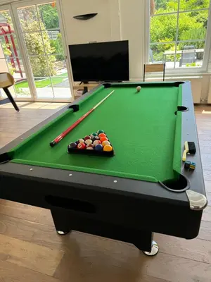 Billard dans l'établissement Maison avec Piscine, Jacuzzi et grand Jardin à 1h de Paris