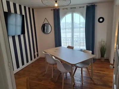 Plan de l'établissement Chez Léon - Vue cathédrale - Hyper centre ville