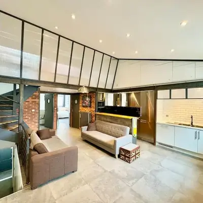A l Urban de Champagne - Reims