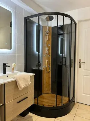 Salle de bains dans l'établissement Le studio
