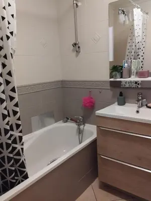 Salle de bains dans l'établissement L'escale Compiènoise