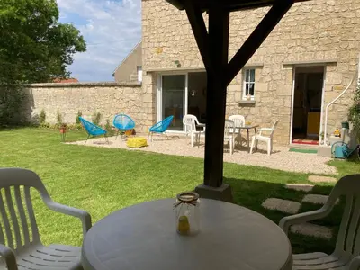 Jardin de l'établissement Carré Vintage, gîte années 50 avec jardin proche Laon