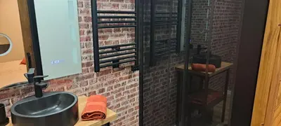 Salle de bains dans l'établissement La maison d'à côté Chambre 2