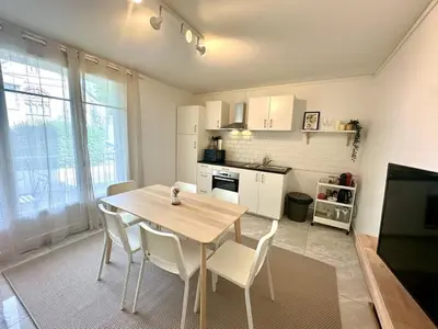 Cuisine ou kitchenette dans l'établissement Au Coeur du Quartier Taittinger