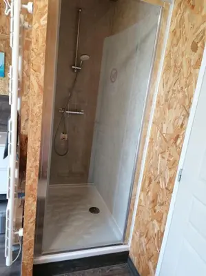 Salle de bains dans l'établissement Gîte mon papi - 18 personnes