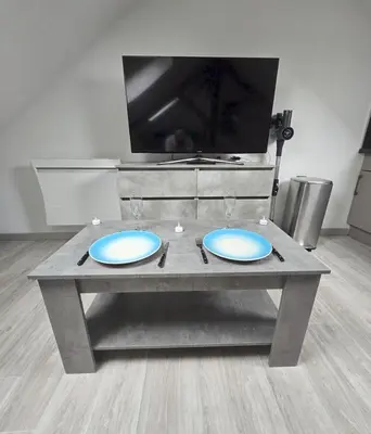 Télévision ou salle de divertissement dans l'établissement Studio cosy proche centre-ville
