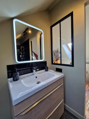Salle de bains dans l'établissement Au P'tit Bouchon - free parking - duplex