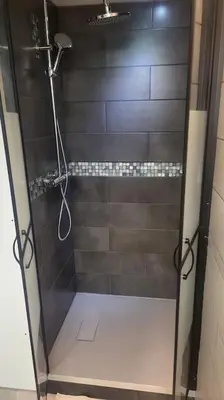 Salle de bains dans l'établissement Logement Cosy type Loft près de Saint Quentin