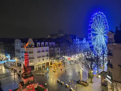 Vue générale sur Reims ou vue de la ville depuis l'appartement