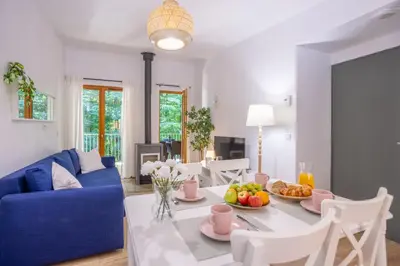 Télévision ou salle de divertissement dans l'établissement Les Charmes C40A - Le Val Joly