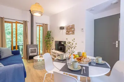 Coin salon dans l'établissement Le Sureau Noir S24A - Le Val Joly