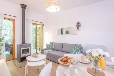 Coin salon dans l'établissement Le Sureau Noir S23A - Le Val Joly