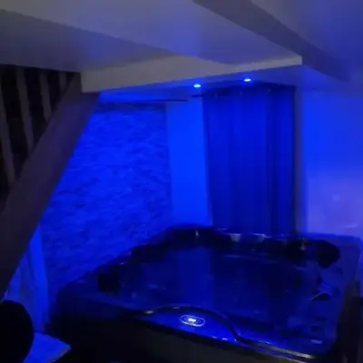 Maison cosy avec jacuzzi