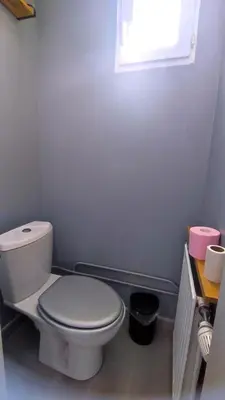 Salle de bains dans l'établissement La maison de la paix