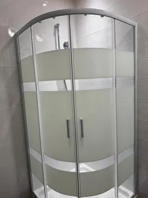 Salle de bains dans l'établissement appartement dans une écurie