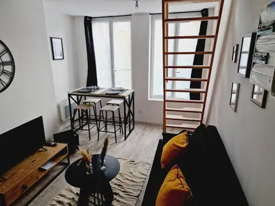 Coin salon dans l'établissement Appartements centre-ville Avesnes sur Helpe centre-ville T2