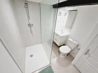 Salle de bains dans l'établissement Appartements Avesnes sur Helpe Cosy T2