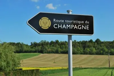 Certificat, récompense, panneau ou autre document affiché dans l'établissement Appartement sur la route touristique du champagne