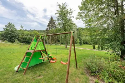 Aire de jeux pour enfants de l'établissement Gîte de la Dommarienne