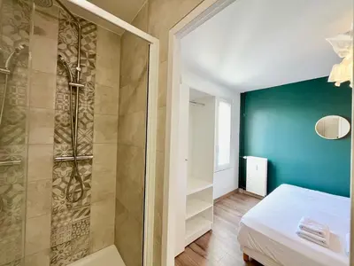 Salle de bains dans l'établissement Chez Swany - Découverte à Reims Parking inclus